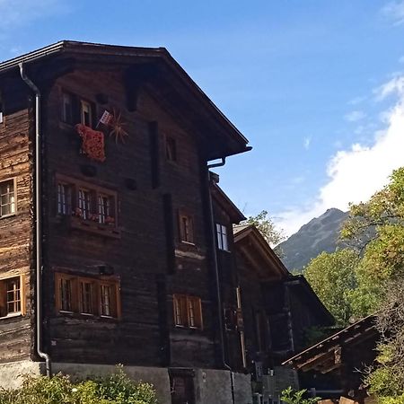 Heimeliges Walliserhaus Фіш Екстер'єр фото